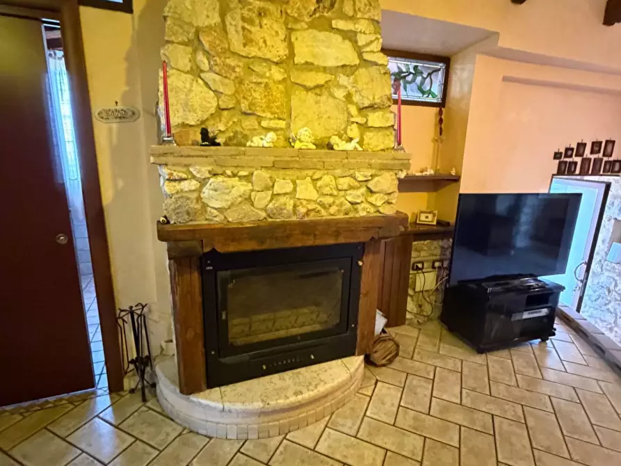 Immagine 93 di Villa in vendita  in Via Nuova a Sezze