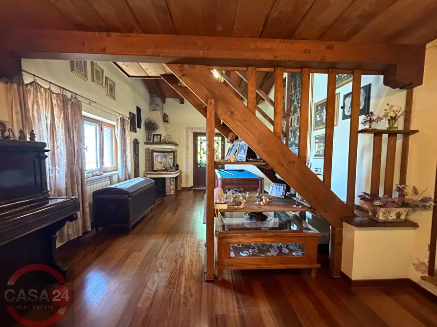 Immagine 103 di Villa in vendita  in Via Nuova a Sezze