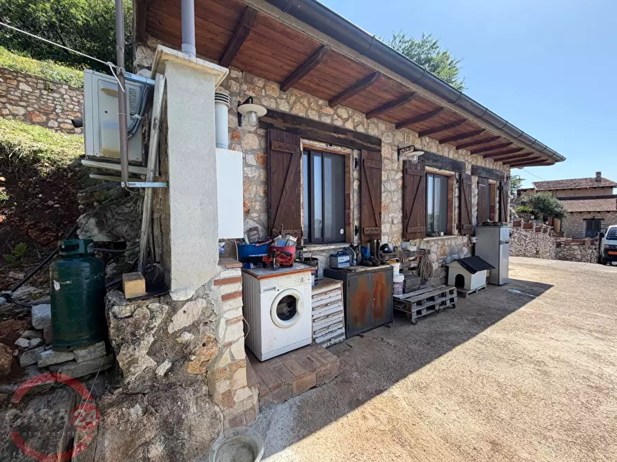 Immagine 114 di Villa in vendita  in Via Nuova a Sezze