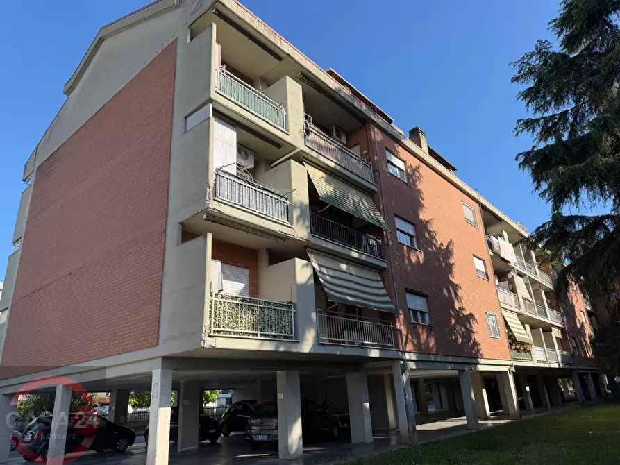 Immagine 10 di Appartamento in vendita  in Viale Paganini a Latina