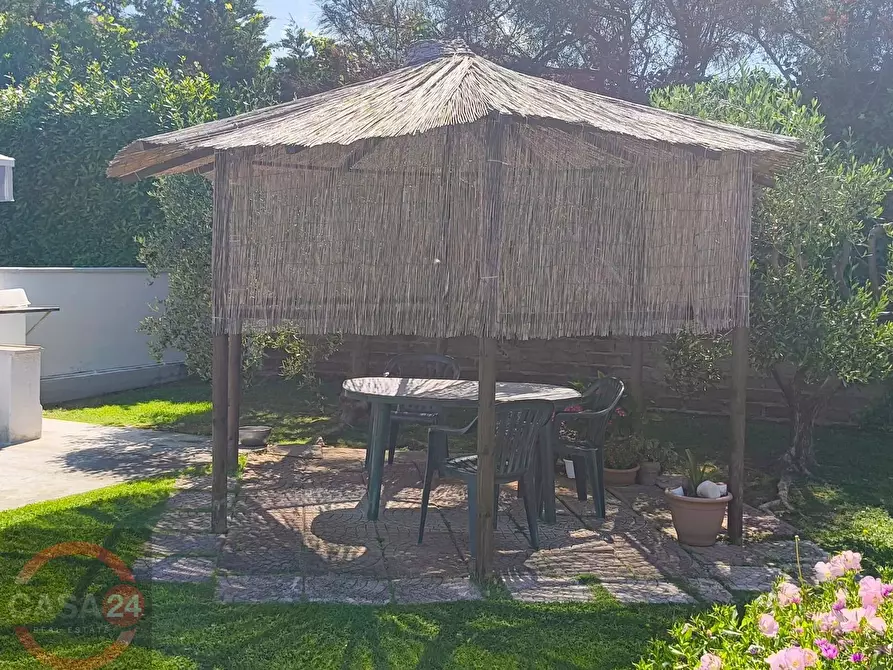 Immagine 16 di Villa in vendita  in via Pontina km 80 a Latina