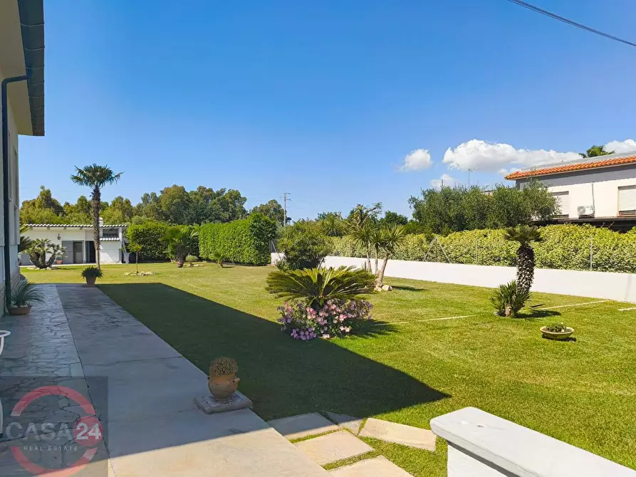 Immagine 22 di Villa in vendita  in via Pontina km 80 a Latina