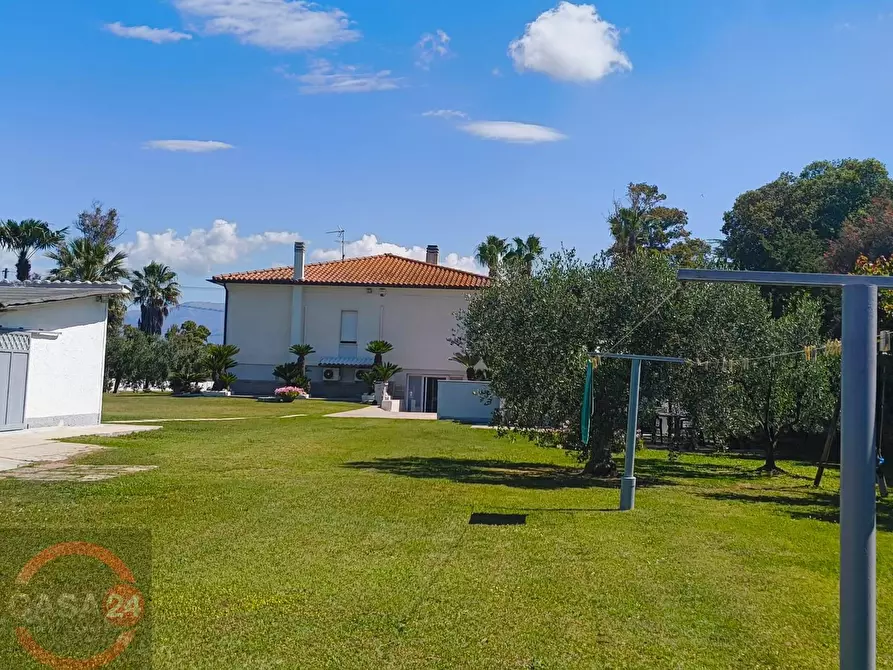 Immagine 32 di Villa in vendita  in via Pontina km 80 a Latina