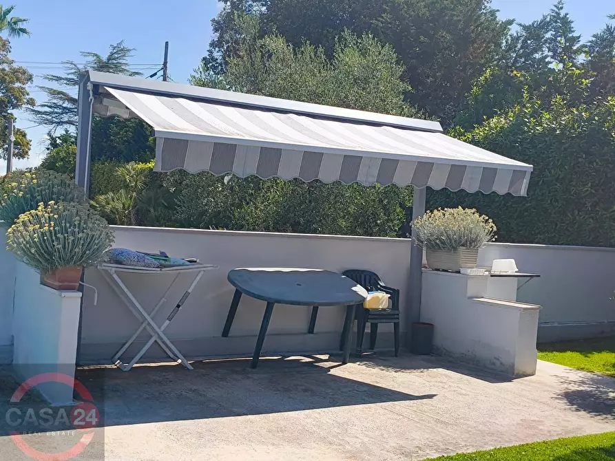 Immagine 35 di Villa in vendita  in via Pontina km 80 a Latina