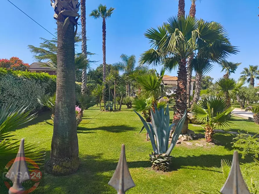 Immagine 48 di Villa in vendita  in via Pontina km 80 a Latina
