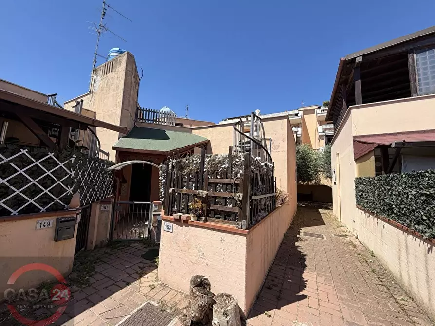 Immagine 36 di Villetta a schiera in vendita  in Via Capraia a Latina