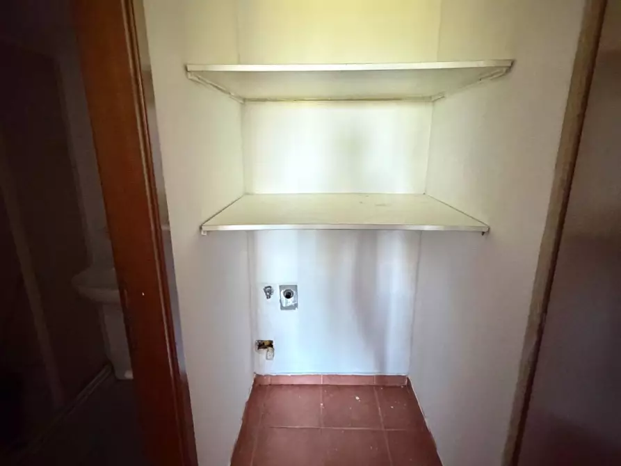 Immagine 9 di Appartamento in vendita  in via capraia a Latina