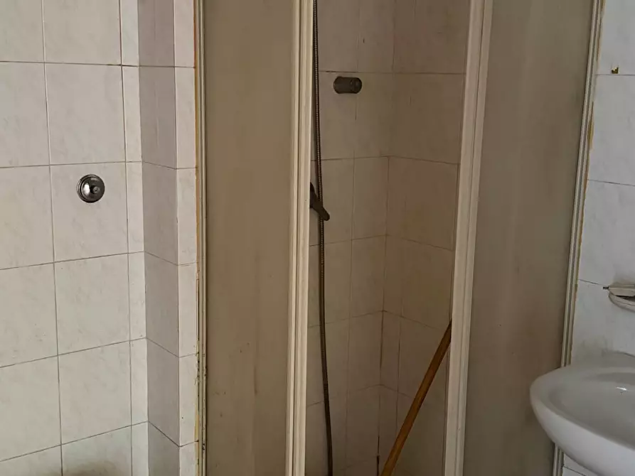 Immagine 10 di Appartamento in vendita  in via capraia a Latina