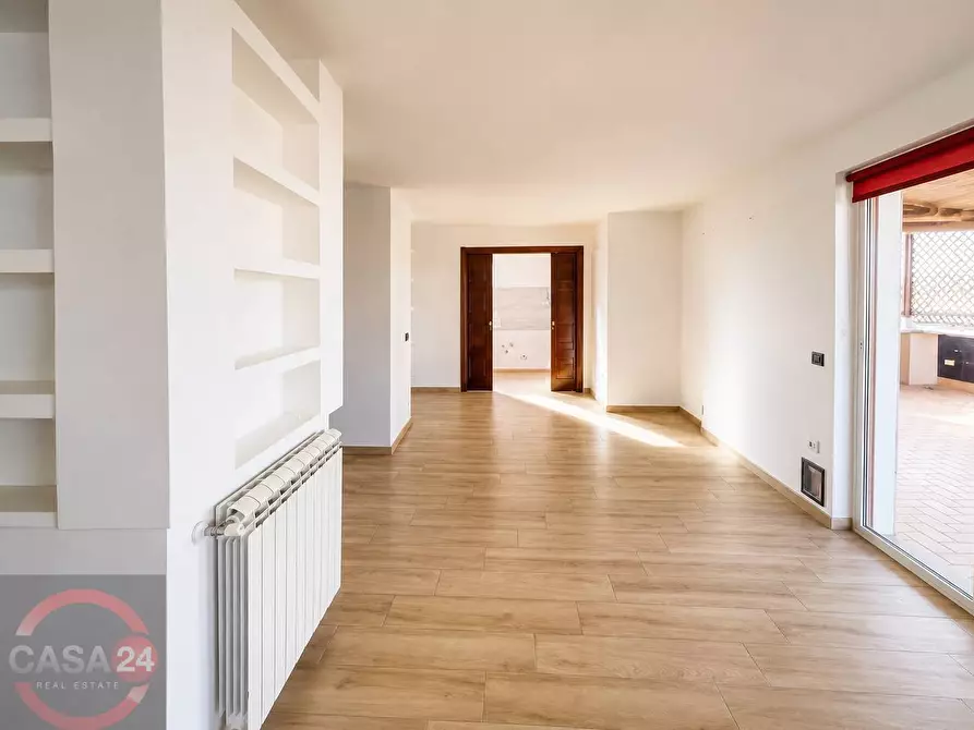 Immagine 5 di Attico in vendita  in Via Bradano a Latina
