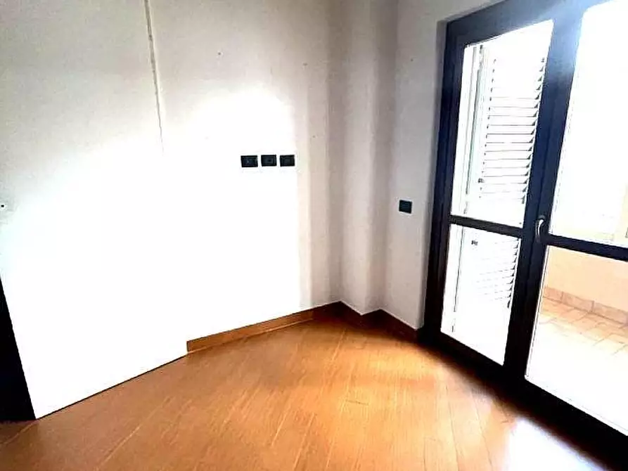Immagine 13 di Attico in vendita  in Via Bradano a Latina