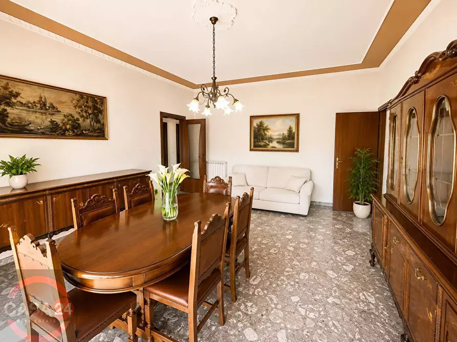 Immagine 9 di Villa in vendita  in Via Pontina, Km 80 a Latina