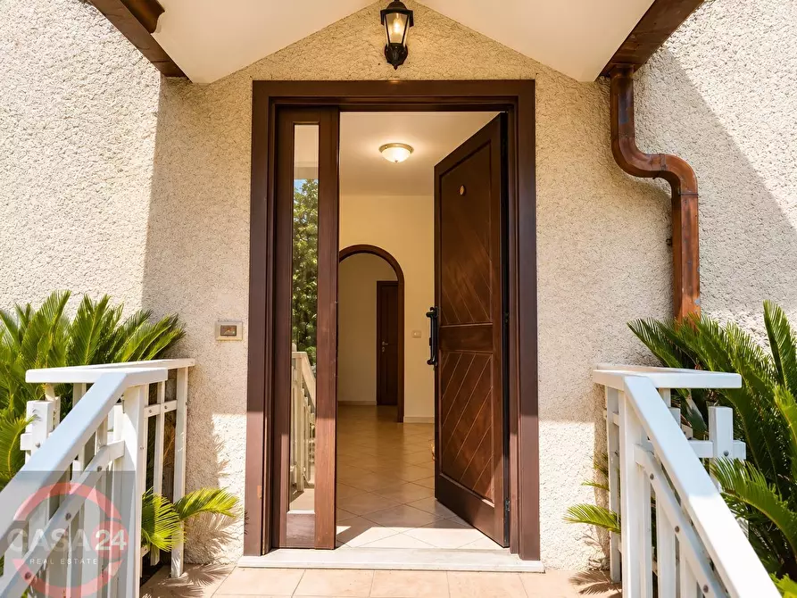 Immagine 3 di Villa in vendita  in Via Monte Pilorci a Sezze