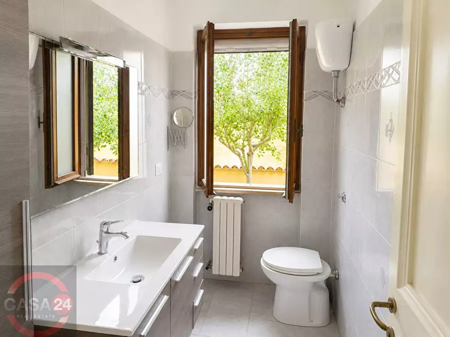 Immagine 6 di Villa in vendita  in Via Randa a Latina