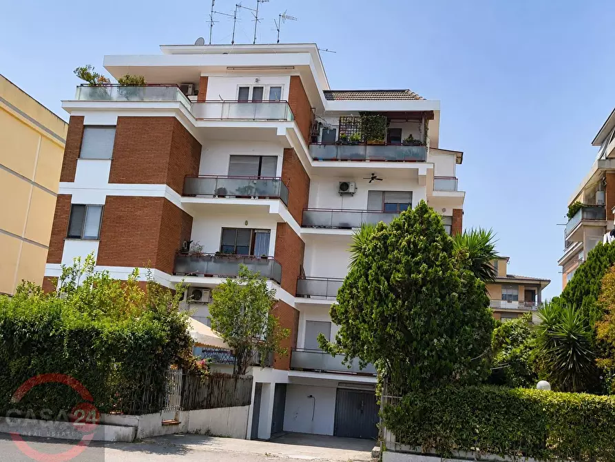 Immagine 1 di Appartamento in vendita  in Via Villafranca a Latina