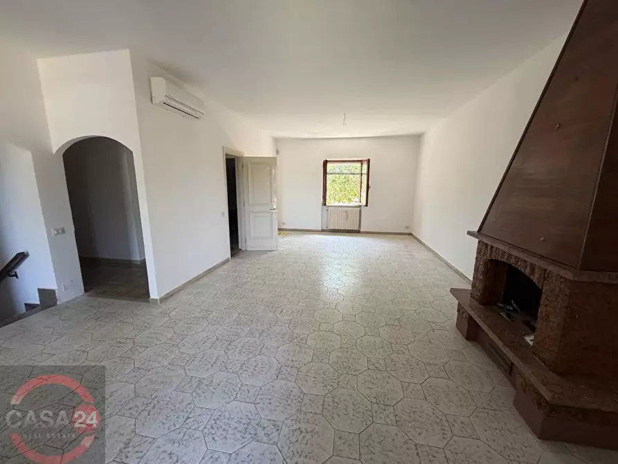 Immagine 22 di Villa in vendita  in Via Randa a Latina