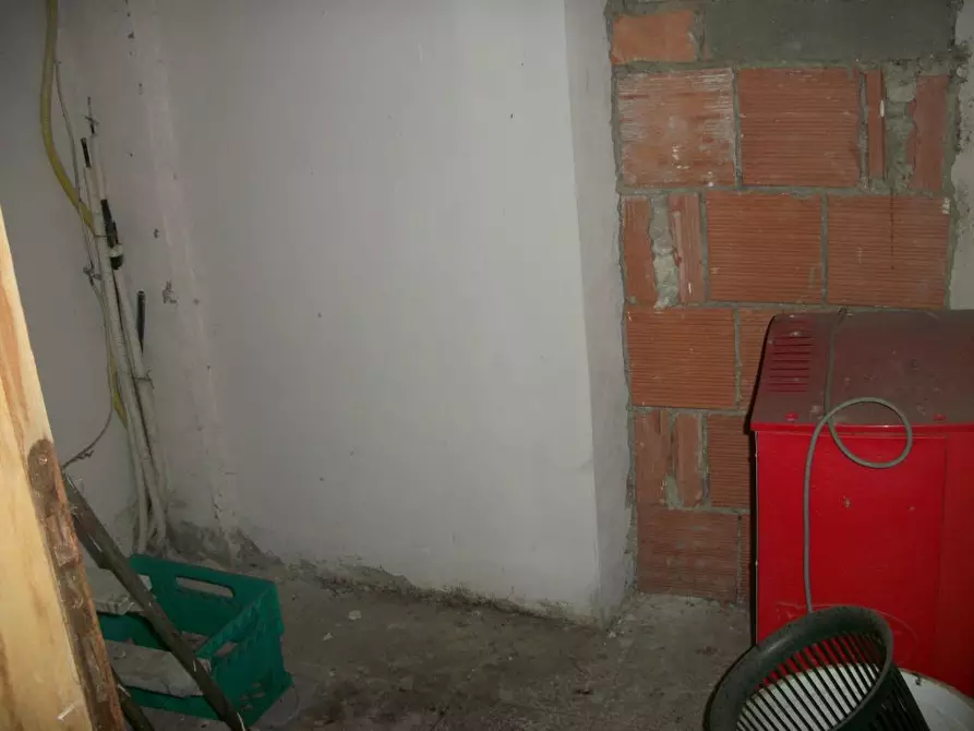 Immagine 9 di Attività commerciale in affitto  in Via C.Cattaneo a Pisa