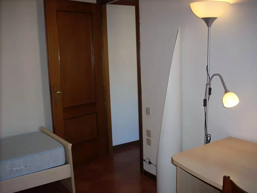 Immagine 11 di Appartamento in affitto  in Via Giovanni Amendola 2 a Pisa