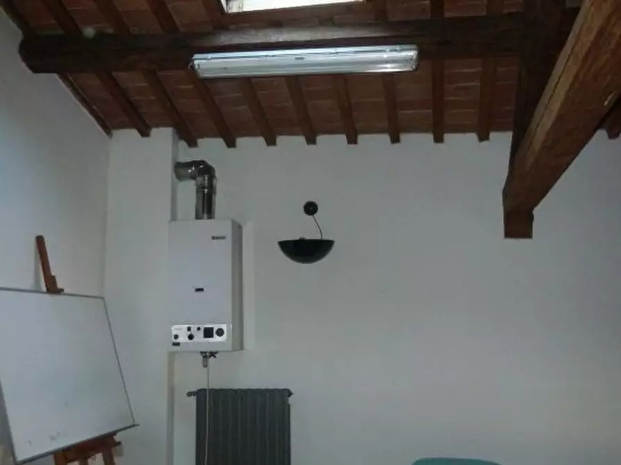 Immagine 8 di Attività commerciale in affitto  in Via Calcesana 320 a San Giuliano Terme