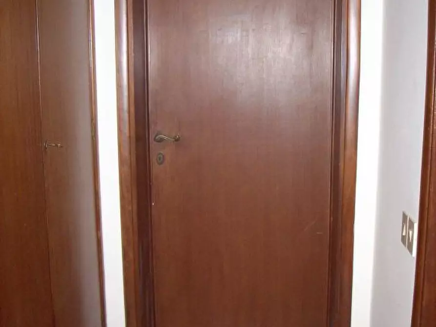 Immagine 5 di Ufficio in affitto  in via pietrasantina 45 a San Giuliano Terme