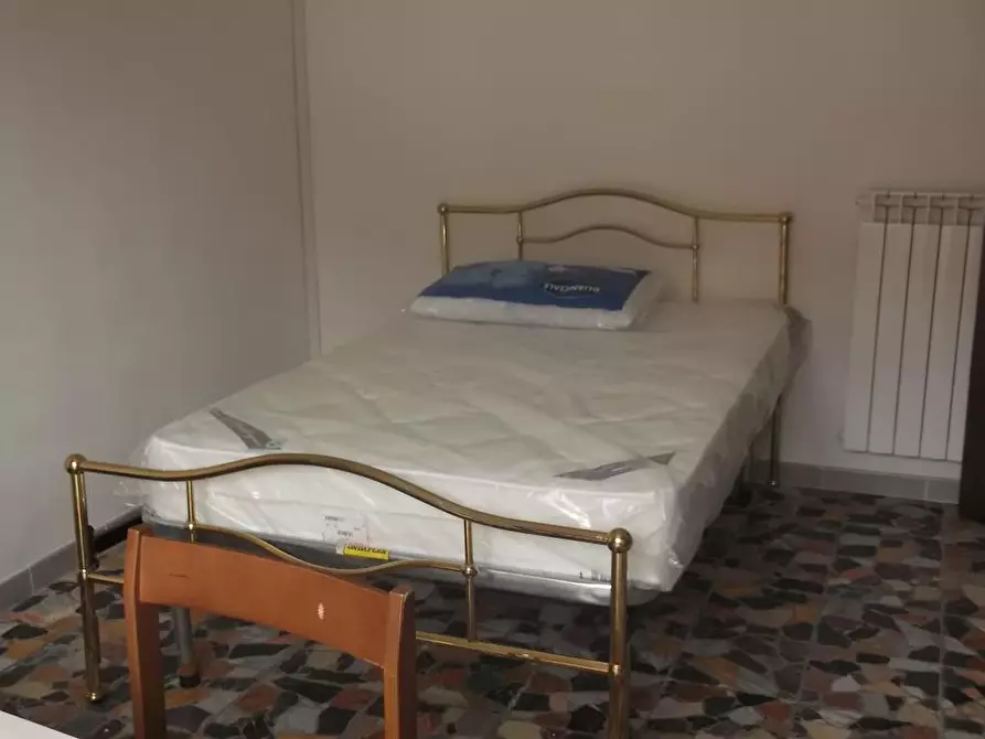 Immagine 10 di Camera in affitto  in Piazza Dante Alighieri 1 a Pisa