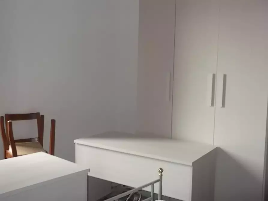 Immagine 11 di Camera in affitto  in Piazza Dante Alighieri 1 a Pisa