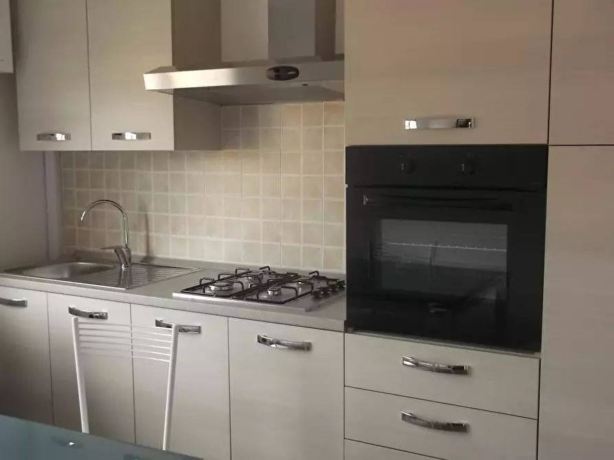 Immagine 12 di Camera in affitto  in Piazza Dante Alighieri 1 a Pisa