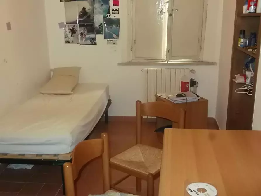 Immagine 2 di Camera in affitto  in piazza vettovaglie a Pisa