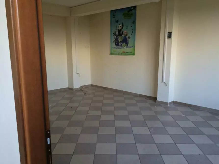 Immagine 7 di Ufficio in affitto  in via lenin - a San Giuliano Terme