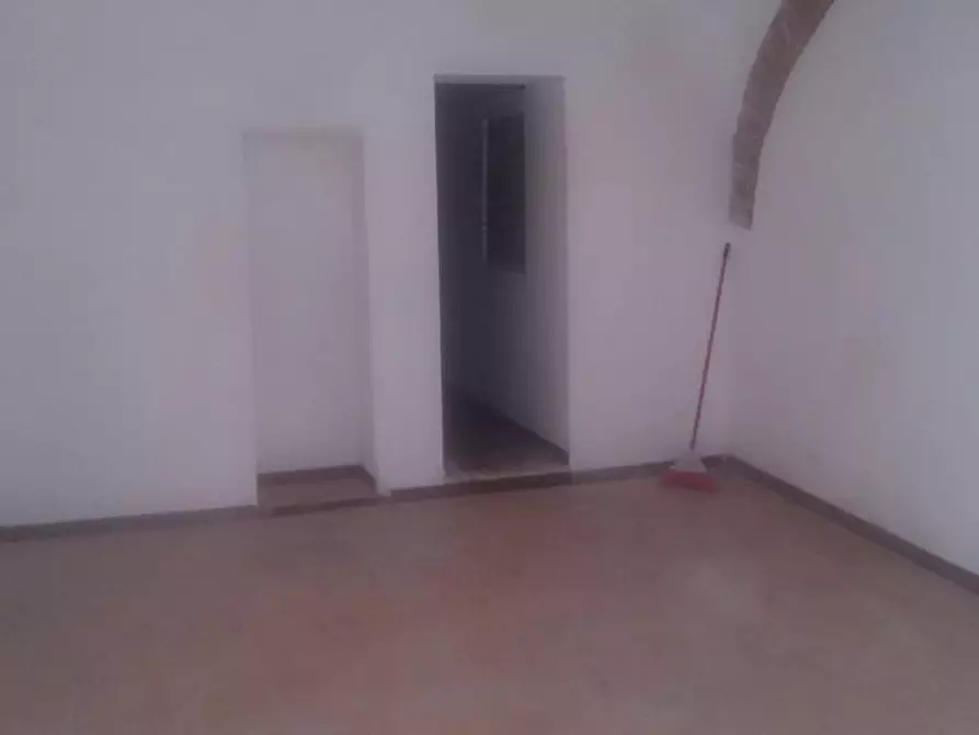 Immagine 6 di Attività commerciale in affitto  in Via Nicola Tacchinardi 3 a Livorno