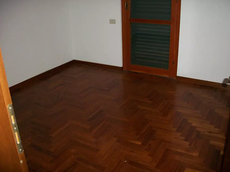 Immagine 3 di Casa indipendente in affitto  in Via Settembrini a San Giuliano Terme