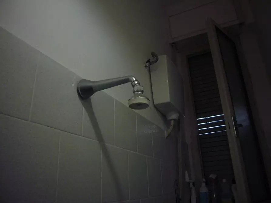 Immagine 7 di Attività commerciale in affitto  in Via Di Goletta a Pisa