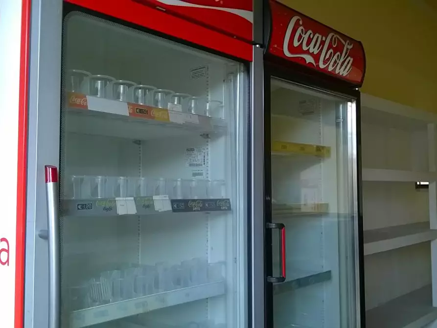 Immagine 2 di Attività commerciale in affitto  in via vecchia di barbaricina a Pisa