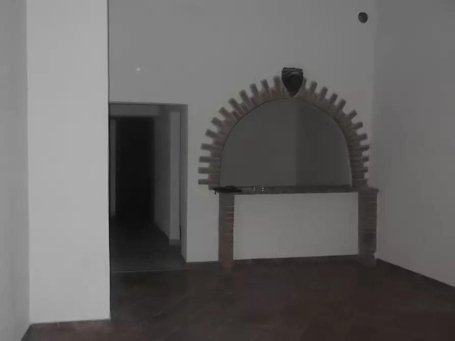 Immagine 3 di Attività commerciale in affitto  in Via Silvio Luschi a Pisa