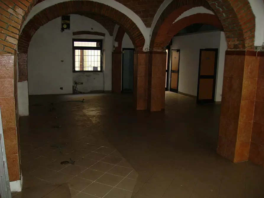 Immagine 2 di Attività commerciale in affitto  in Via Palestro a Livorno