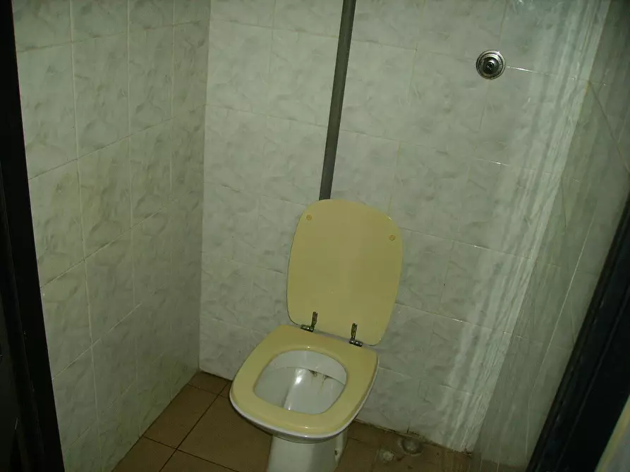 Immagine 7 di Attività commerciale in affitto  in Via Palestro a Livorno