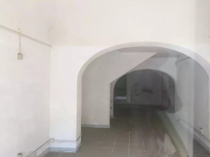 Immagine 2 di Attività commerciale in affitto  in Via Fiorentina a Pisa