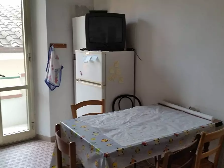 Immagine 8 di Camera in affitto  in via cammeo pisa 12 a Pisa