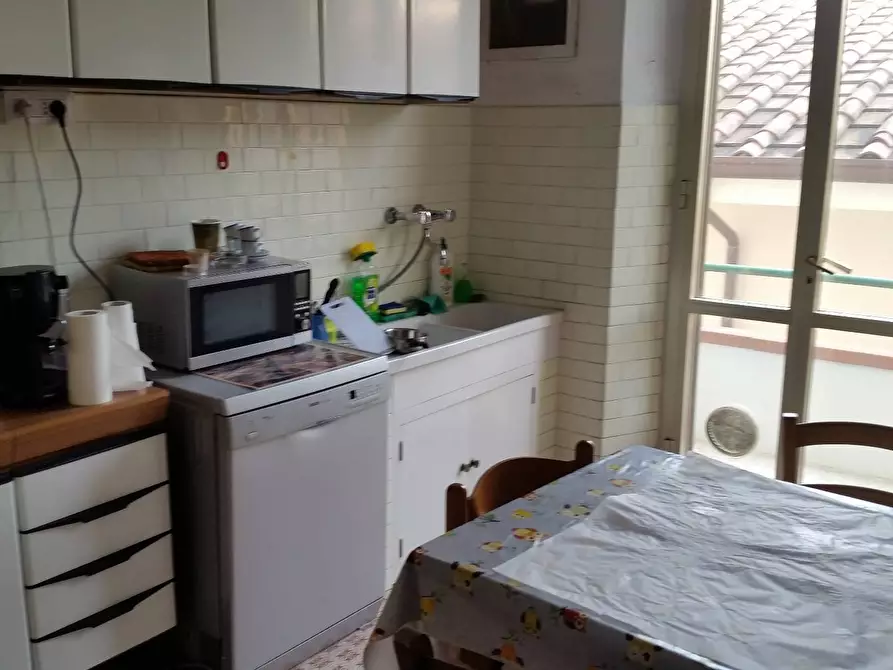 Immagine 9 di Camera in affitto  in via cammeo pisa 12 a Pisa