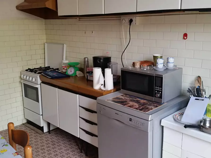 Immagine 10 di Camera in affitto  in via cammeo pisa 12 a Pisa