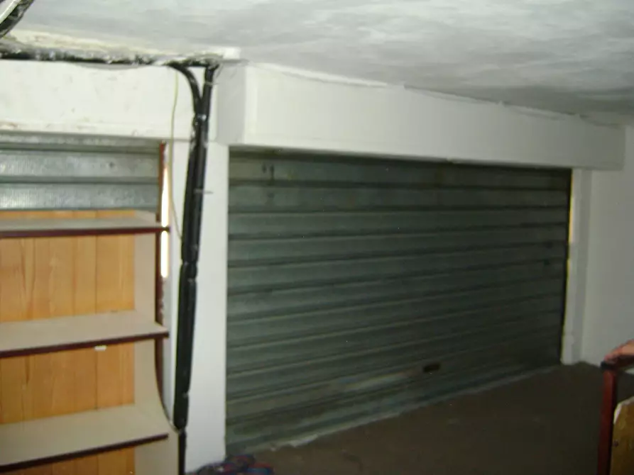 Immagine 8 di Attività commerciale in affitto  in Via Di Franco 1 a Livorno