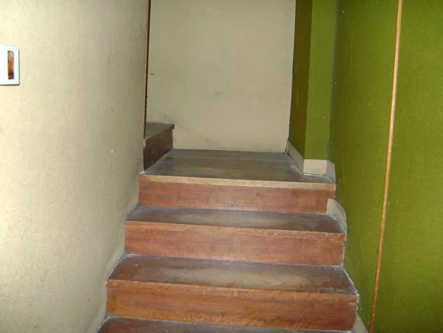 Immagine 7 di Attività commerciale in affitto  in Via Di Franco 1 a Livorno