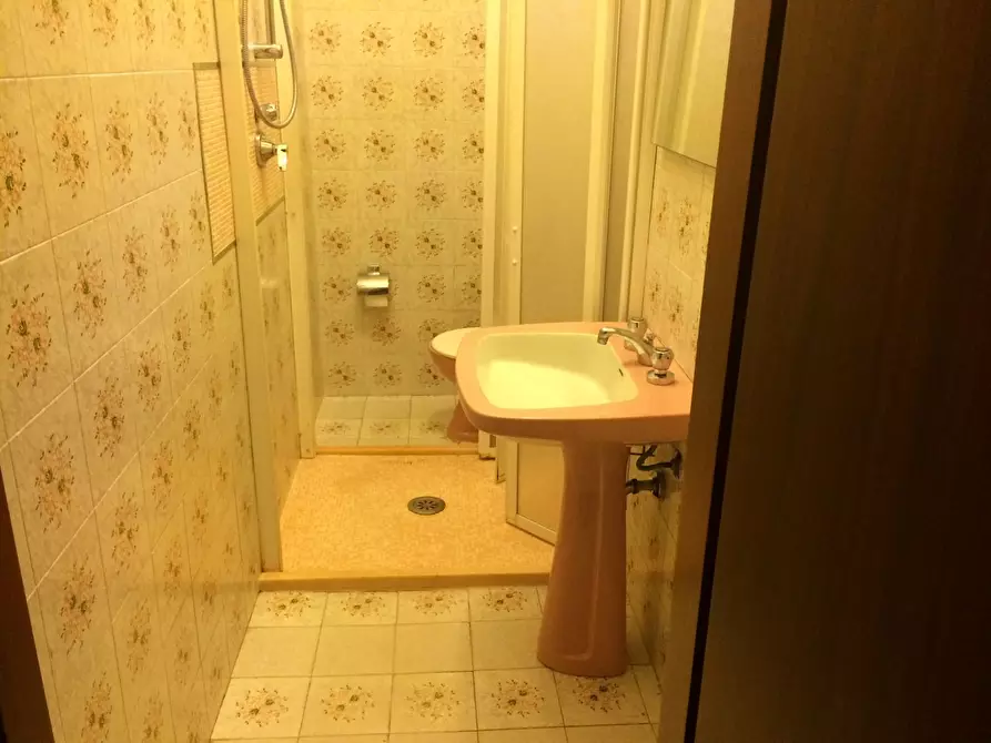 Immagine 3 di Casa indipendente in affitto  in Viale John Fitzgerald Kennedy a Viareggio