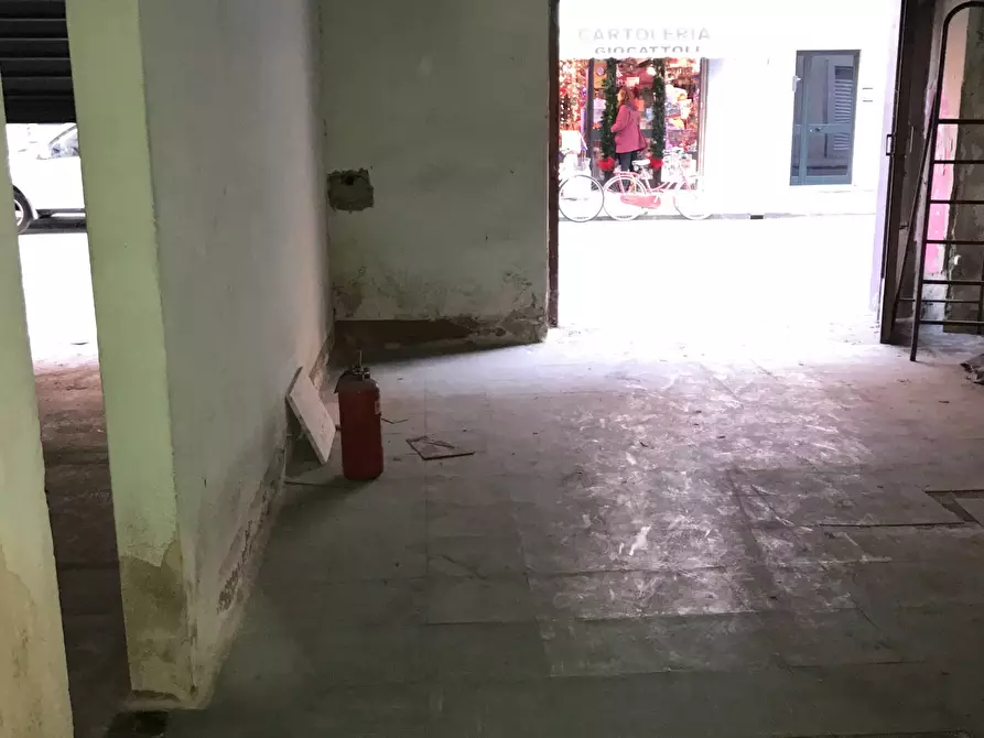 Immagine 4 di Attività commerciale in affitto  in Corso Giuseppe Mazzini a Livorno