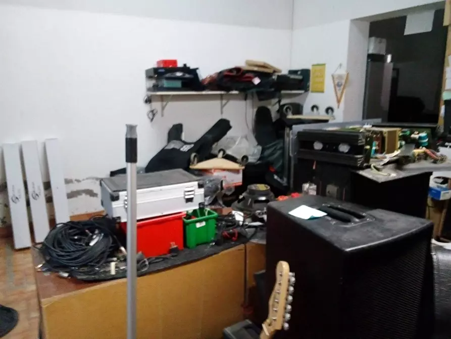 Immagine 20 di Attività commerciale in affitto  in Via ugo la malfa 33 a Collesalvetti