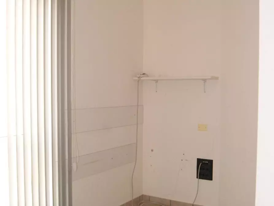 Immagine 5 di Ufficio in affitto  in Piazza Venti Settembre a Livorno