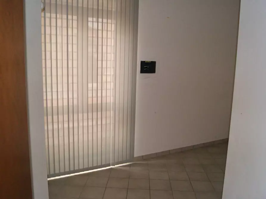 Immagine 6 di Ufficio in affitto  in Piazza Venti Settembre a Livorno