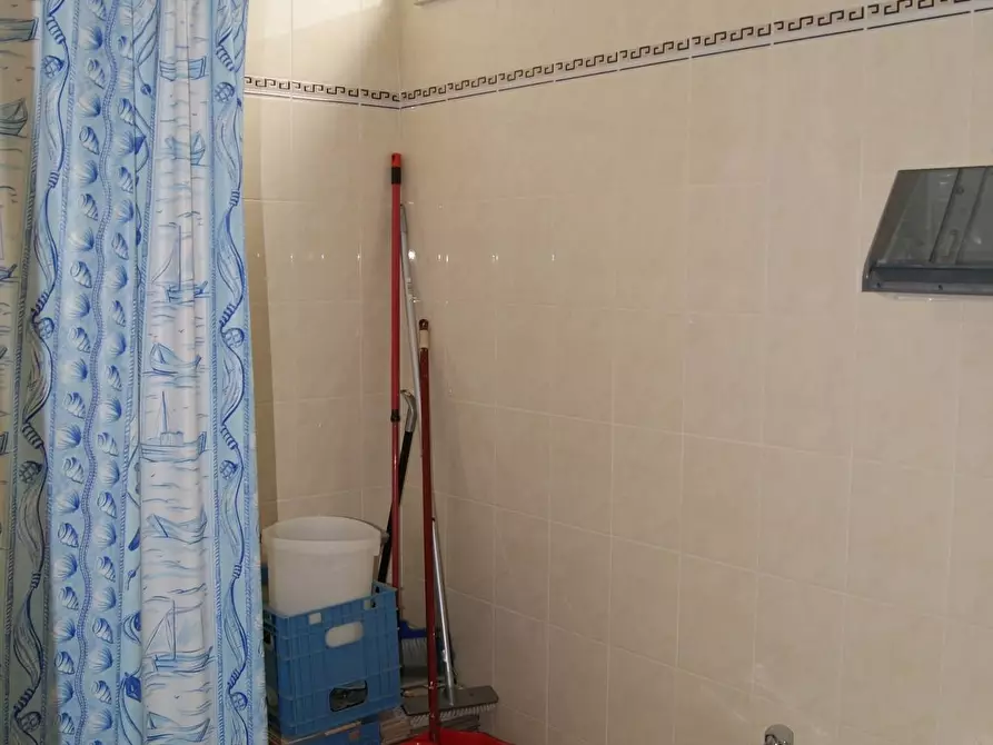 Immagine 8 di Ufficio in affitto  in Piazza Venti Settembre a Livorno