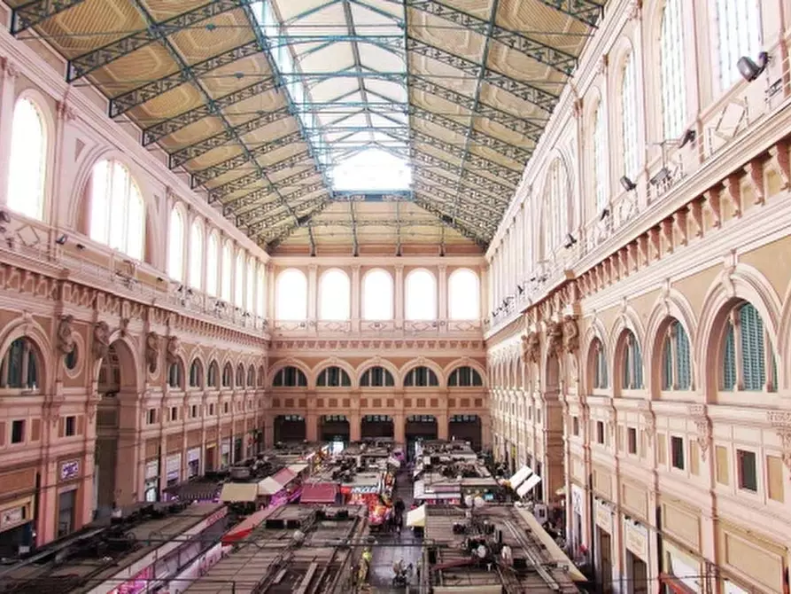 Immagine 7 di Attività commerciale in affitto  in Largo Fratelli Rosselli 1 a Livorno