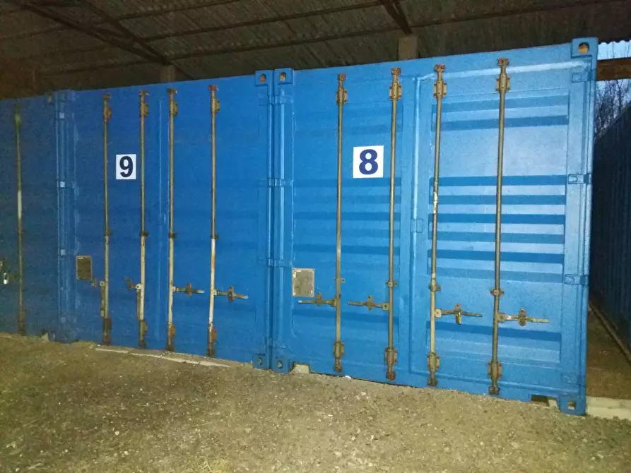 Immagine 2 di Magazzino in affitto  in via statale abetone - a San Giuliano Terme