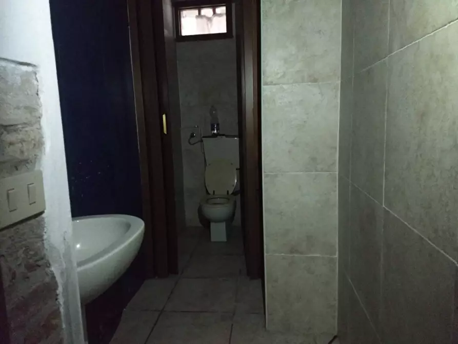 Immagine 6 di Attività commerciale in affitto  in Piazza Sant'omobono 12 a Pisa